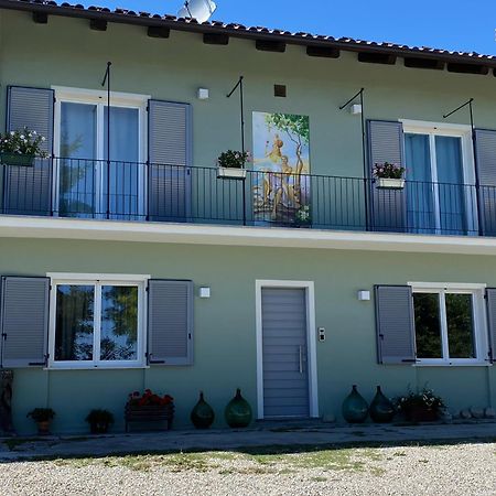 Moncrivel Rooms & Relax Benevello Екстер'єр фото