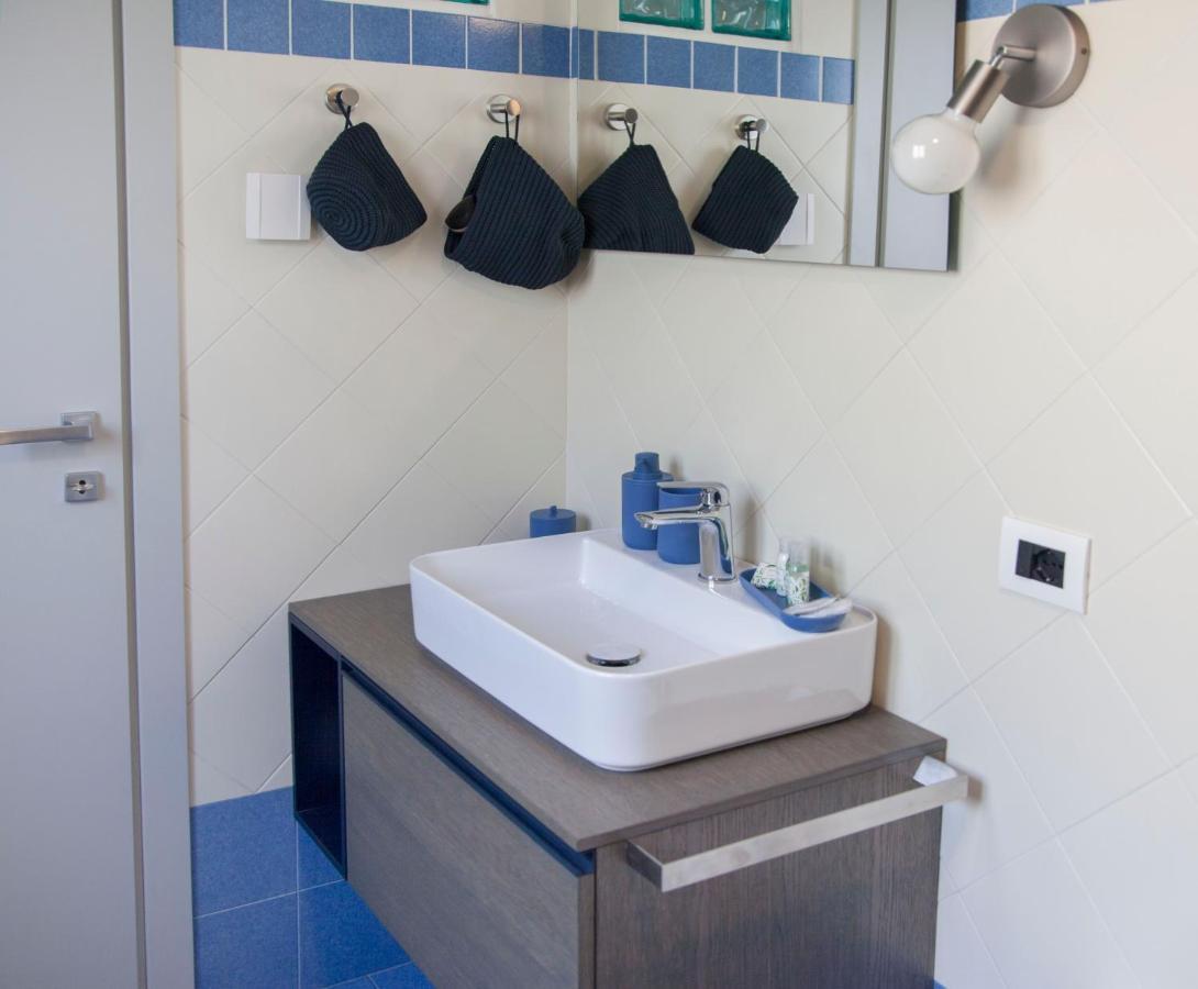 Moncrivel Rooms & Relax Benevello Екстер'єр фото