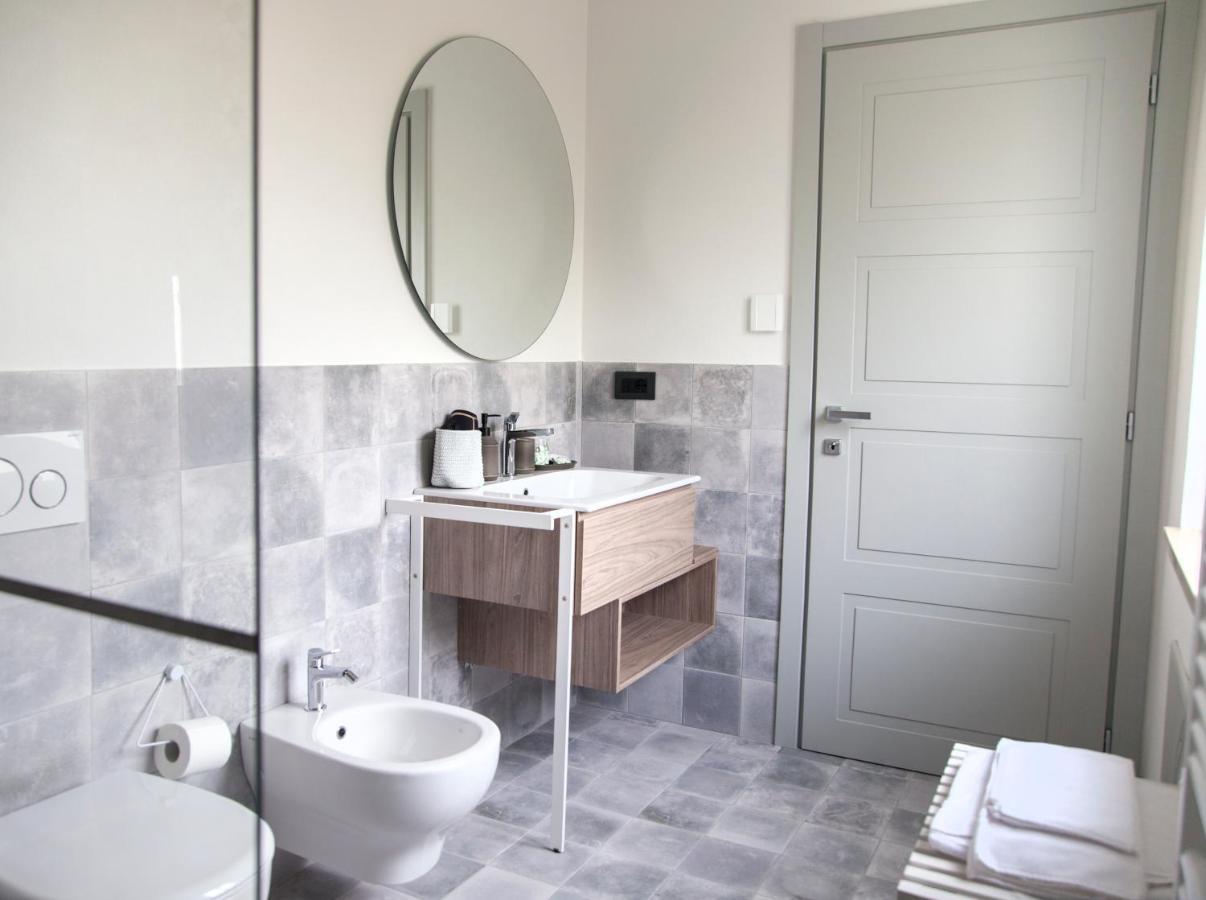 Moncrivel Rooms & Relax Benevello Екстер'єр фото