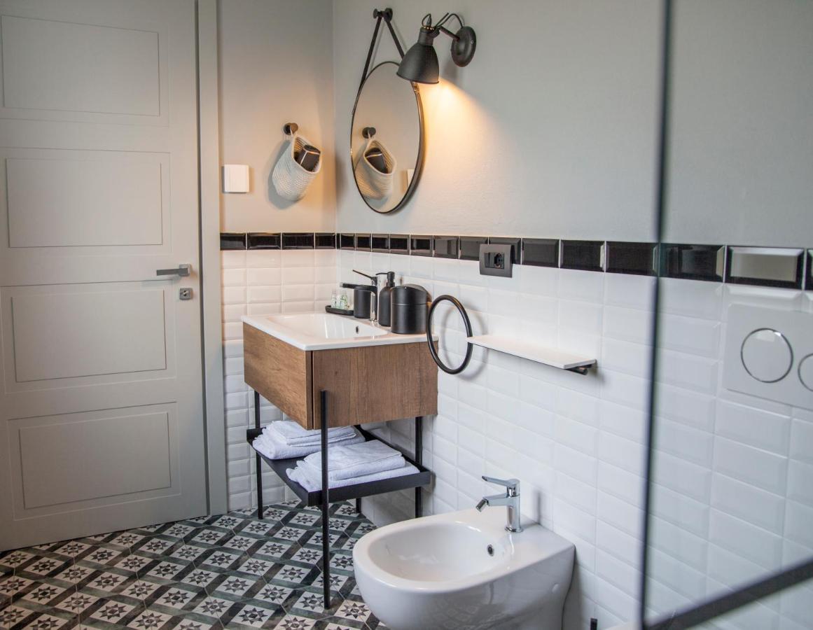 Moncrivel Rooms & Relax Benevello Екстер'єр фото